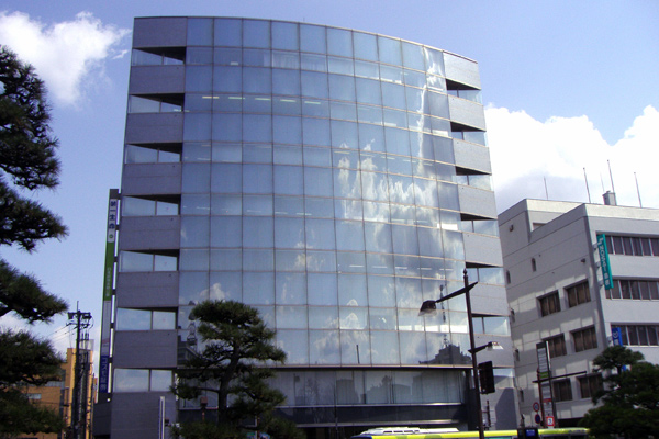 富士産業株式会社